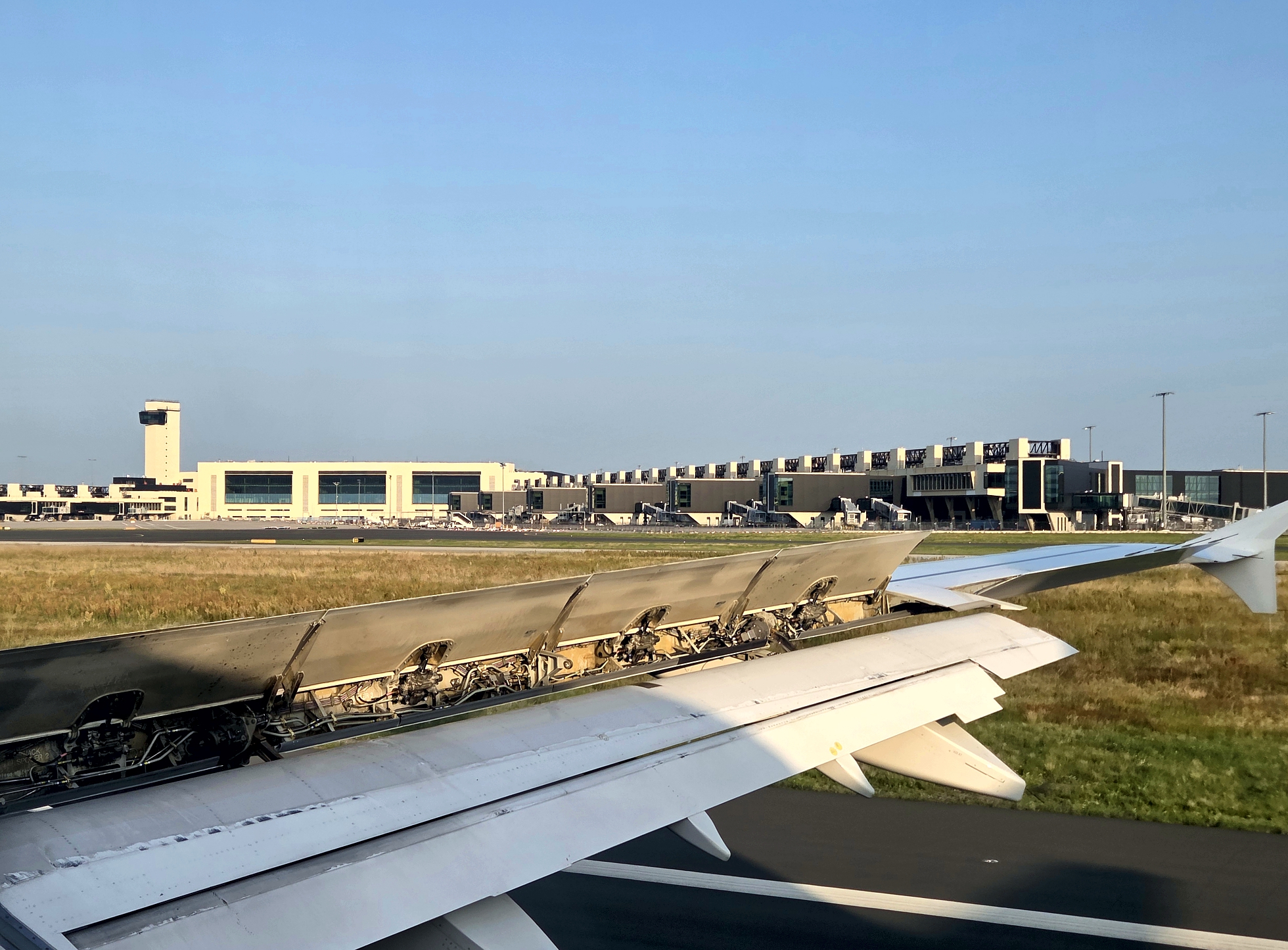 2025-06-13-Terminal3a.jpg