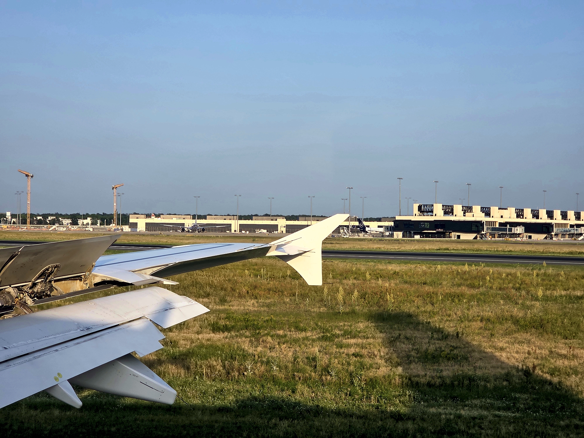 2025-06-13-Terminal3e.jpg